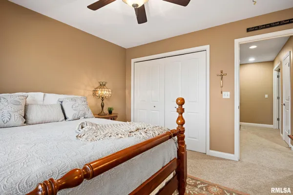 $679,500 | 6410 West Willow Oak Court, Edwards, IL 61528