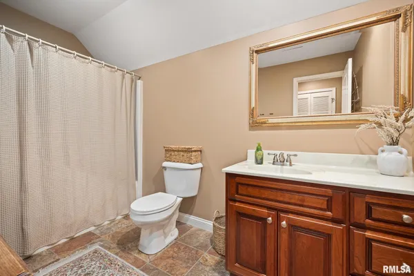 $679,500 | 6410 West Willow Oak Court, Edwards, IL 61528