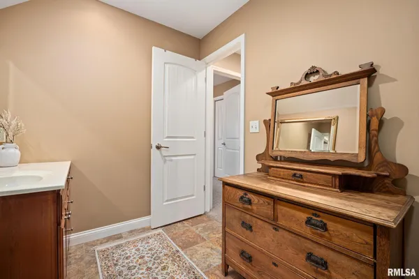 $659,500 | 6410 West Willow Oak Court, Edwards, IL 61528