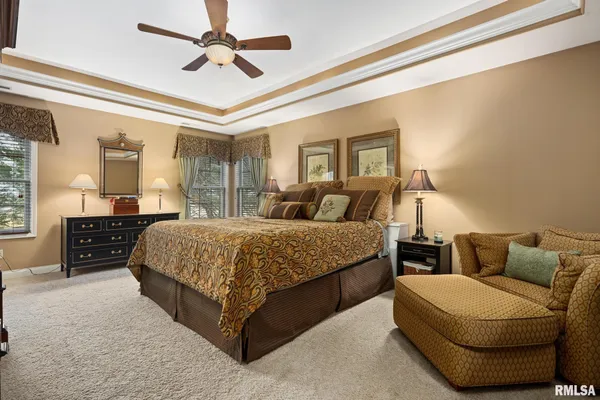 $659,500 | 6410 West Willow Oak Court, Edwards, IL 61528
