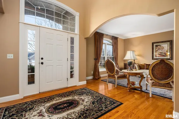 $679,500 | 6410 West Willow Oak Court, Edwards, IL 61528