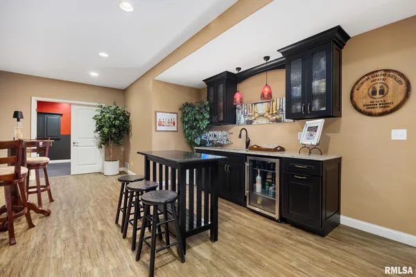 $679,500 | 6410 West Willow Oak Court, Edwards, IL 61528