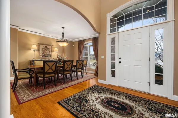 $679,500 | 6410 West Willow Oak Court, Edwards, IL 61528