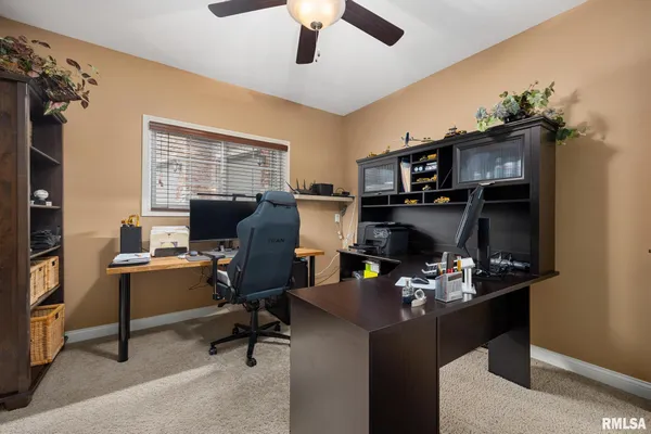 $679,500 | 6410 West Willow Oak Court, Edwards, IL 61528