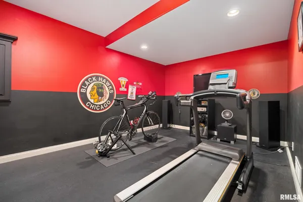 $659,500 | 6410 West Willow Oak Court, Edwards, IL 61528