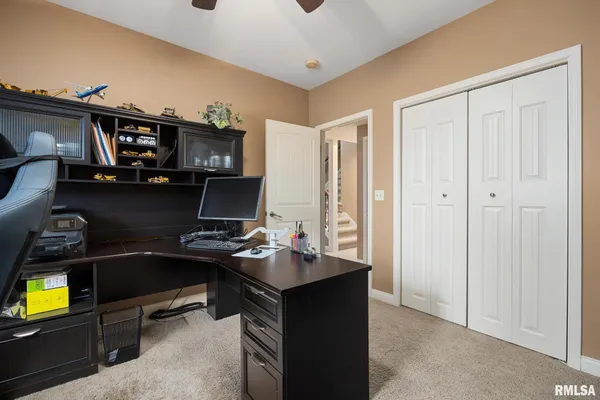$659,500 | 6410 West Willow Oak Court, Edwards, IL 61528