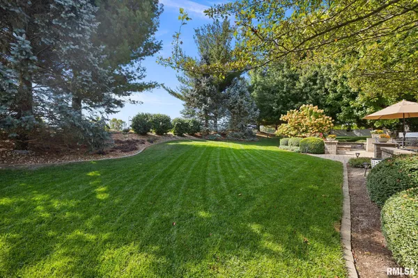 $679,500 | 6410 West Willow Oak Court, Edwards, IL 61528