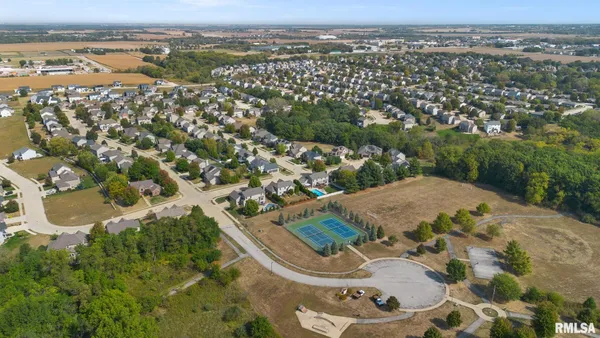 $679,500 | 6410 West Willow Oak Court, Edwards, IL 61528