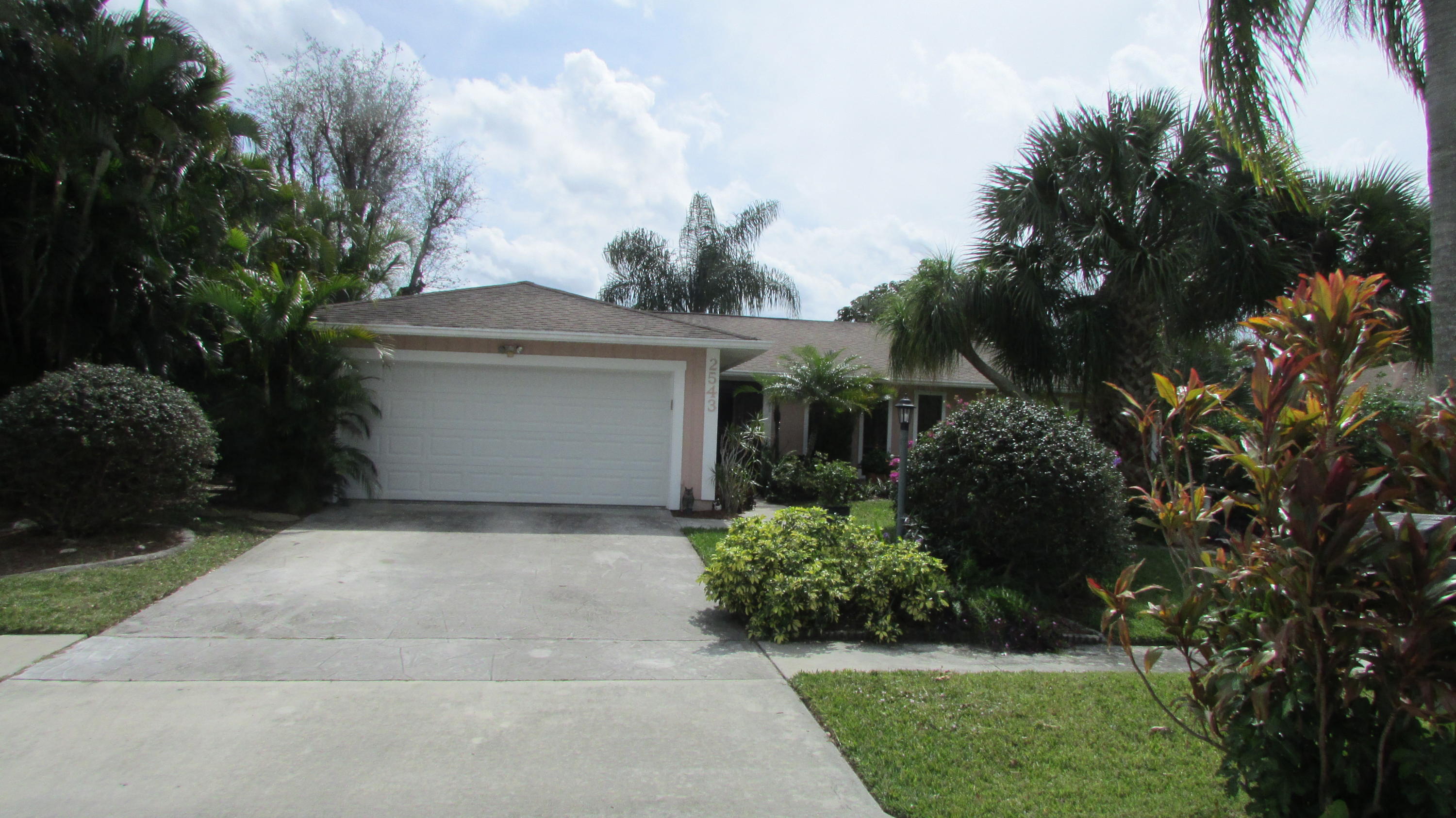 2543 Inisbrook Road Riviera Beach, FL 33407 - Photo 2 of 29 Front