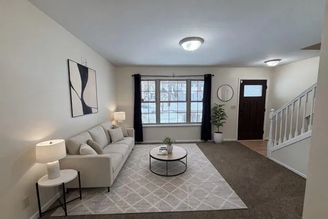 $2,200 | 2630 Bennett Street, Dearborn, MI 48124