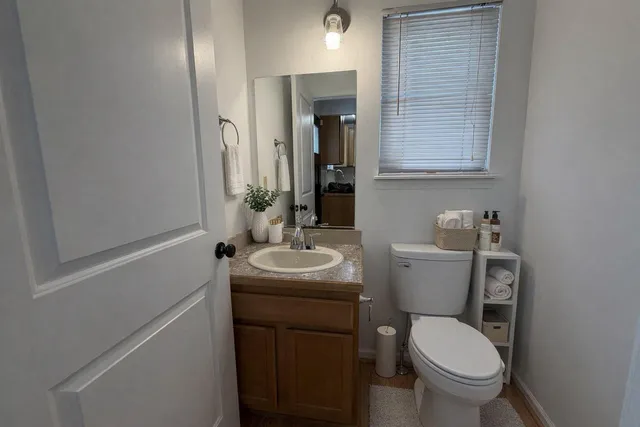 $2,200 | 2630 Bennett Street, Dearborn, MI 48124