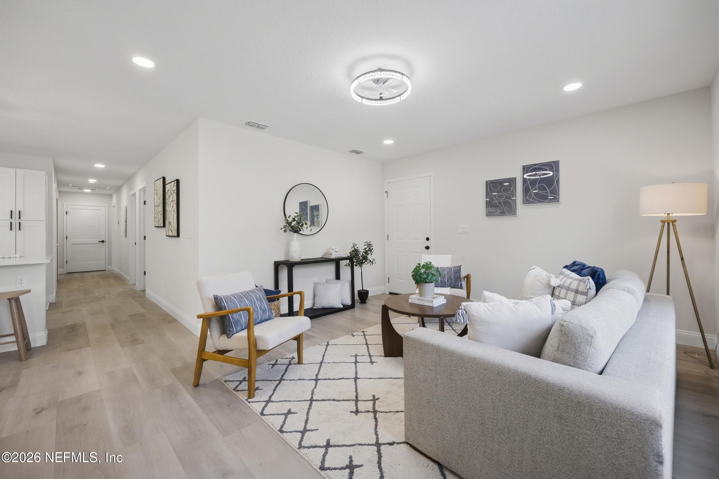 4646 Hunt Street Jacksonville, FL 32254 - Photo 3 of 30 the real estateographers_003