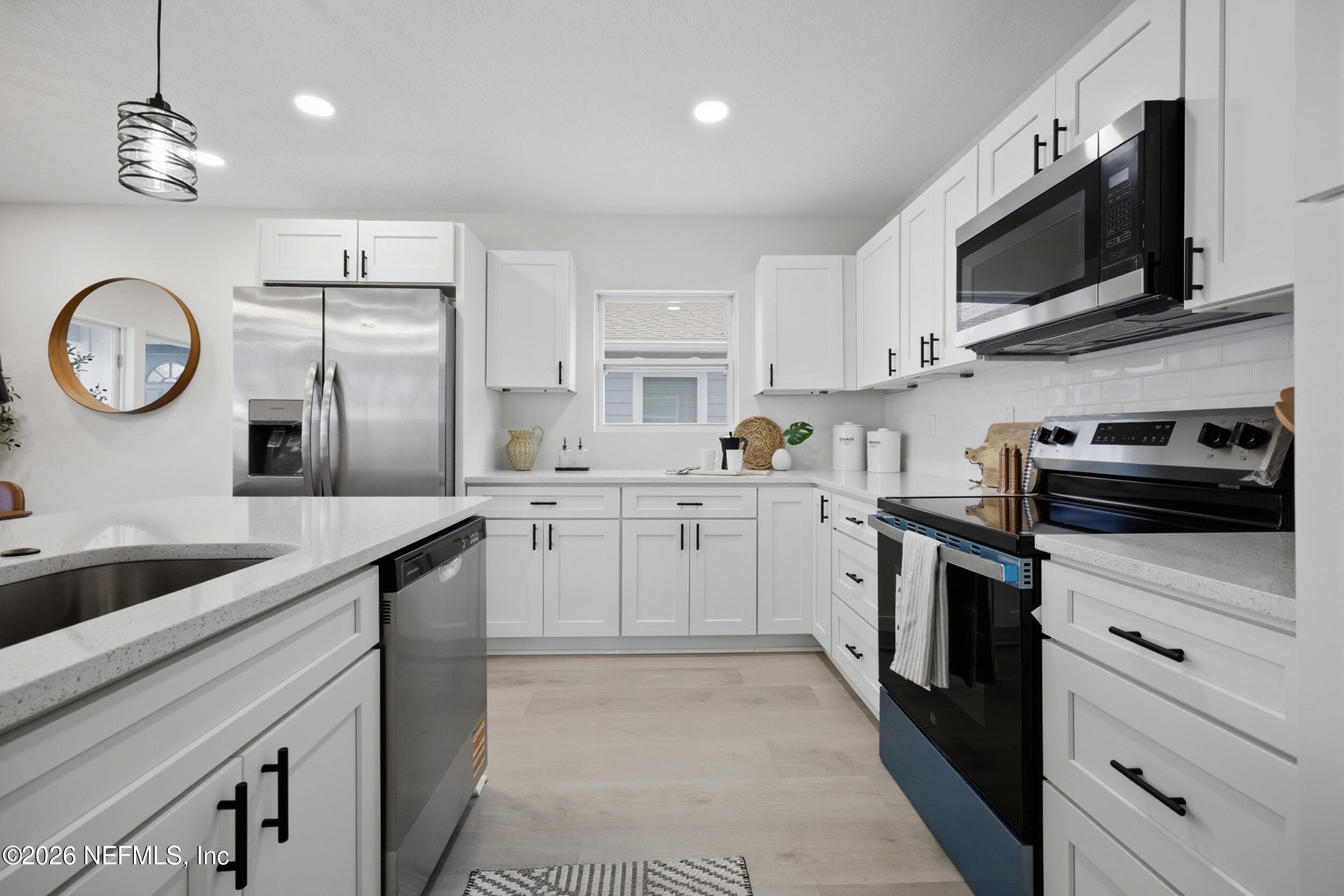 4646 Hunt Street Jacksonville, FL 32254 - Photo 10 of 30 the real estateographers_010