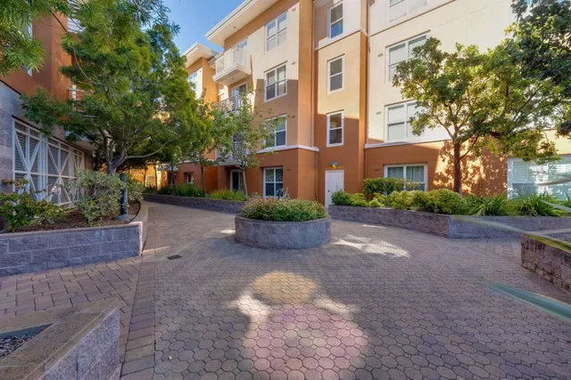 $525,000 | 401 Crescent Court, Unit 4401, San Francisco, CA 94134