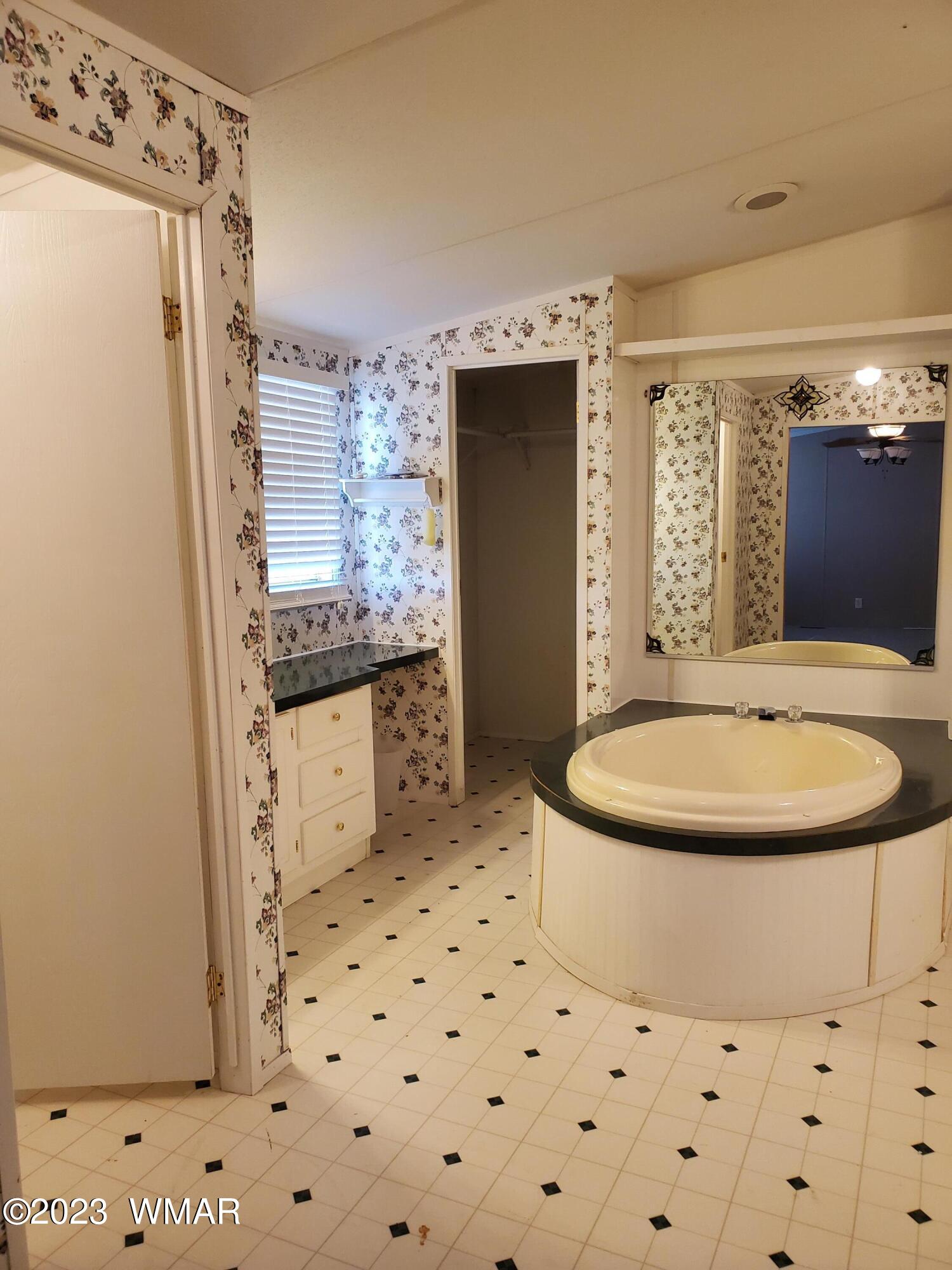 2062 Parker Ranch Road Show Low, AZ 85901 - Photo 17 of 35 Gallery Image 17