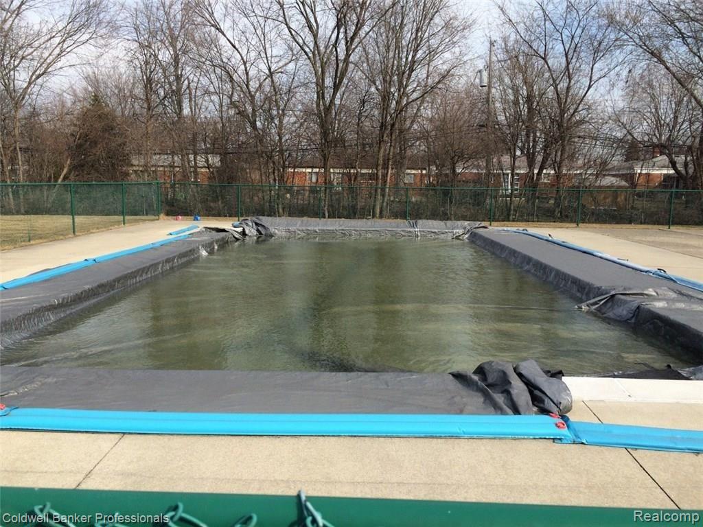 4913 East 10 Mile Road, Unit 6 Warren, MI 48091 - Photo 19 of 20 IMG_1864.jpeg