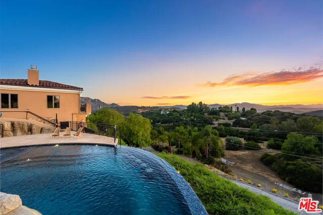 $3,190,000 | 24410 Mulholland Highway, Calabasas, CA 91302