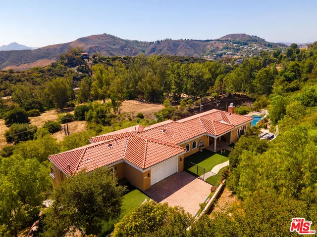 $3,190,000 | 24410 Mulholland Highway, Calabasas, CA 91302