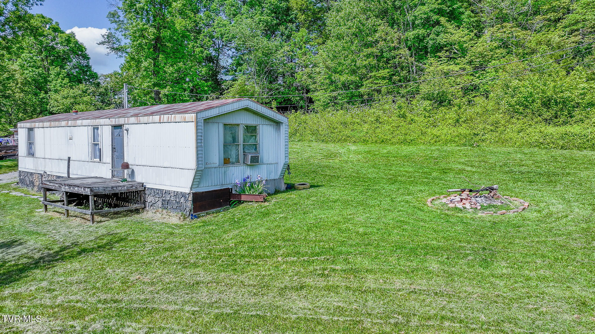 213 Fox Road Chuckey, TN 37641 - Photo 4 of 16 DJI_20250508160424_0256_D-HDR