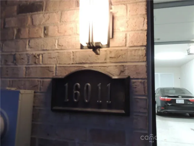 $2,850 | 16011 Roscoe Lane, Unit 55, Charlotte, NC 28204