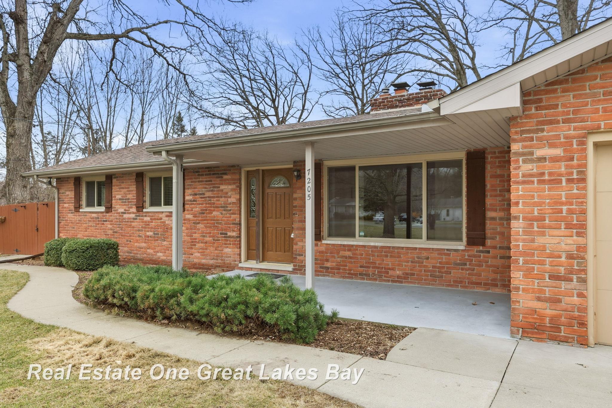 7205 Trinklein Road Saginaw, MI 48609 - Photo 5 of 81 50202618-66d3ee76-d149-4ef5-b85d-af4784fa9de4.JPG