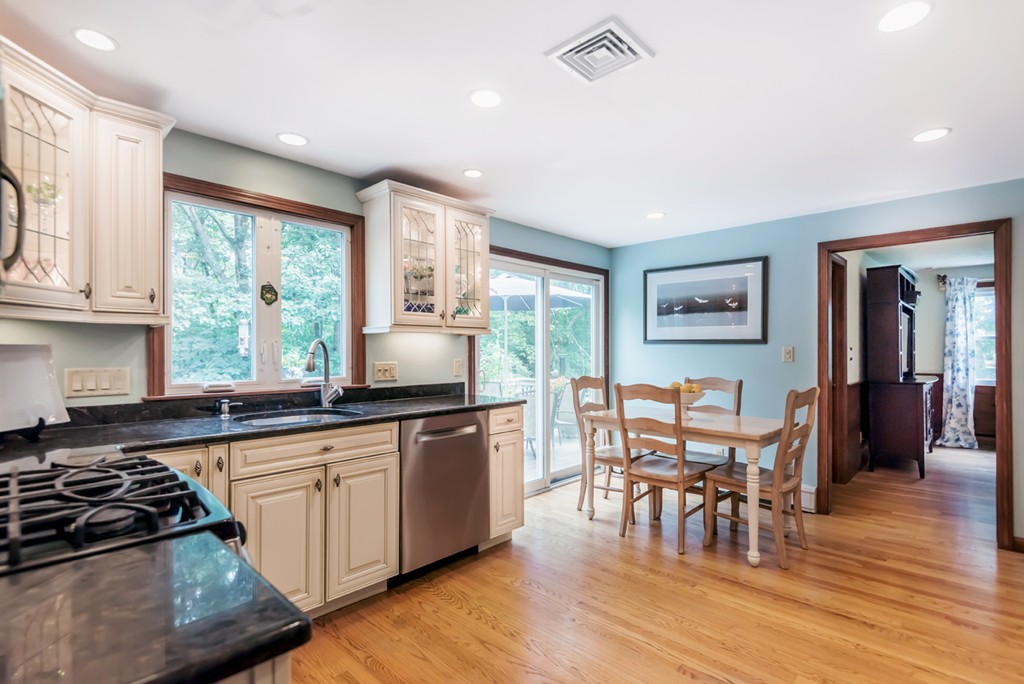 70 Candlestick Road North Andover, MA 01845 - Photo 11 of 30 Gallery Image 11