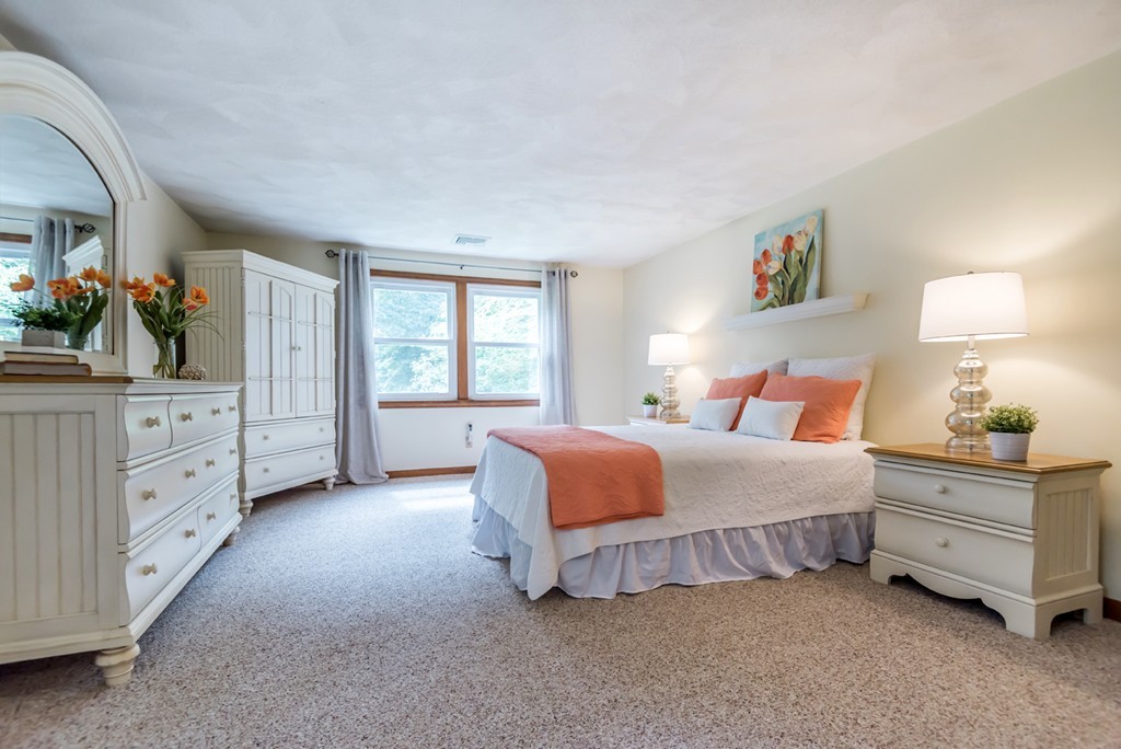 70 Candlestick Road North Andover, MA 01845 - Photo 16 of 30 Gallery Image 16
