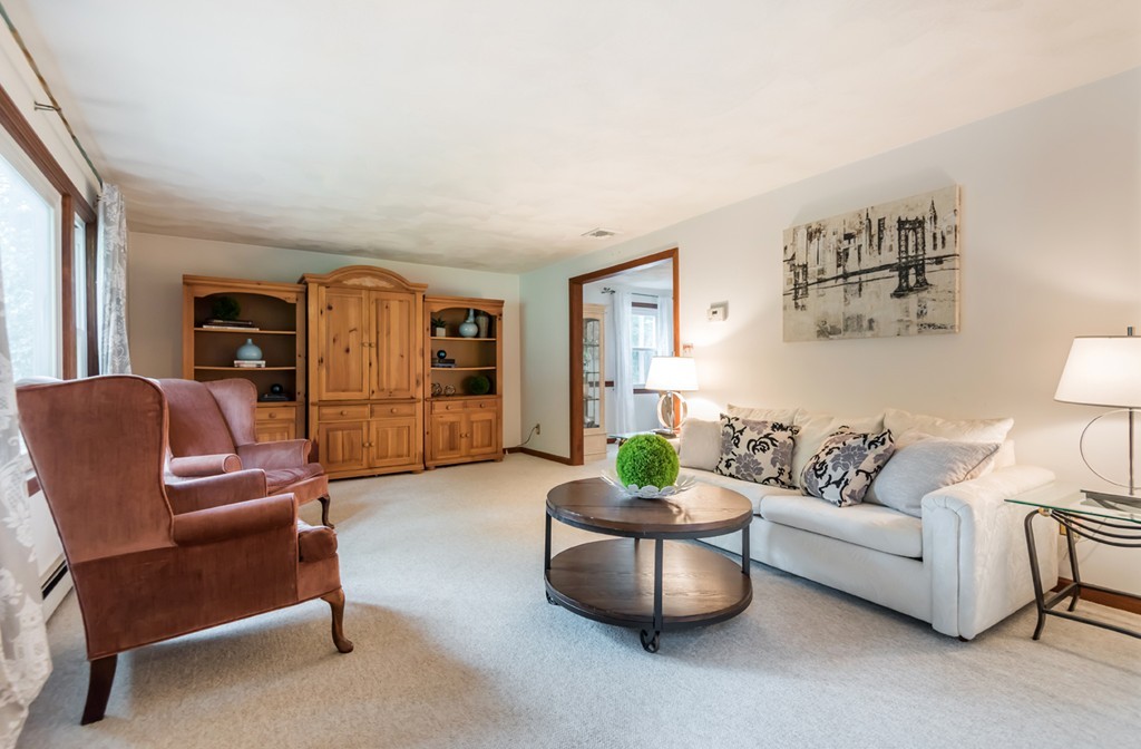 70 Candlestick Road North Andover, MA 01845 - Photo 5 of 30 Gallery Image 5