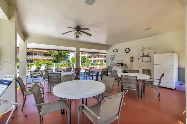 $105,000 | 5300 Washington Street, Unit H137, Hollywood, FL 33021