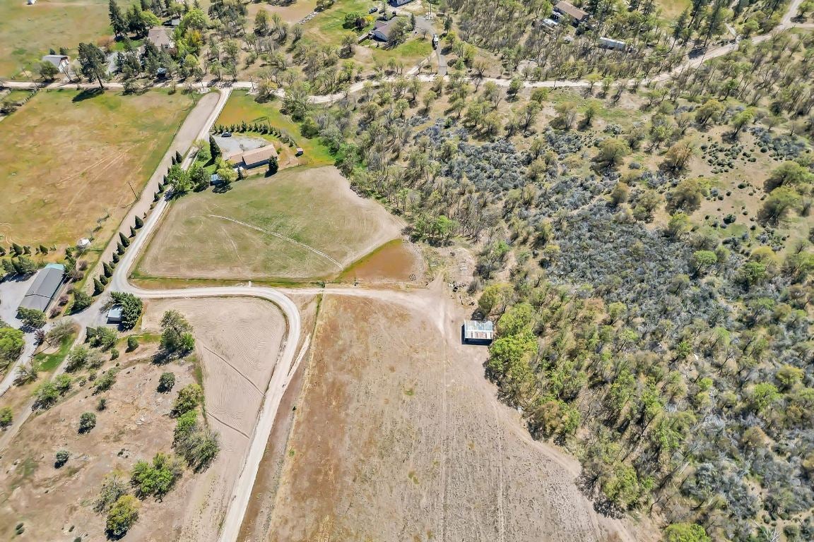 9121 Guys Gulch Road Yreka, CA 96097 - Photo 27 of 28 Gallery Image 27