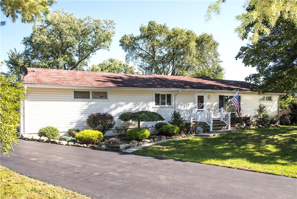 2808 Mercer Road New Castle, PA 16105 - Photo 1 of 17 Gallery Image 1
