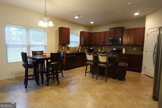 $2,300 | 9775 Ivey Ridge Circle, Jonesboro, GA 30238