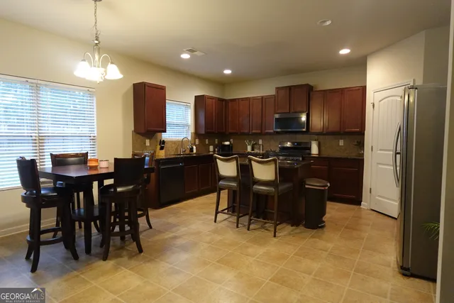 $2,300 | 9775 Ivey Ridge Circle, Jonesboro, GA 30238