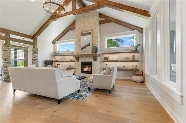 $799,900 | 30202 East Norris Court, Grain Valley, MO 64029