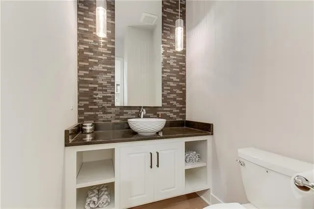 $799,900 | 30202 East Norris Court, Grain Valley, MO 64029