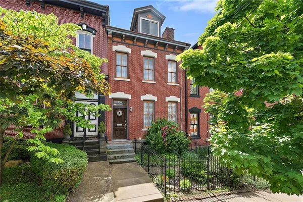 $4,100 | 330 Main Street, Pittsburgh, PA 15201