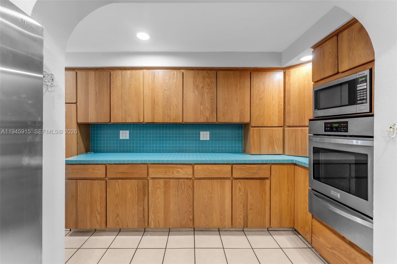 8760 Southwest 191st Street Cutler Bay, FL 33157 - Photo 13 of 46 SOLID OAK CABINETS