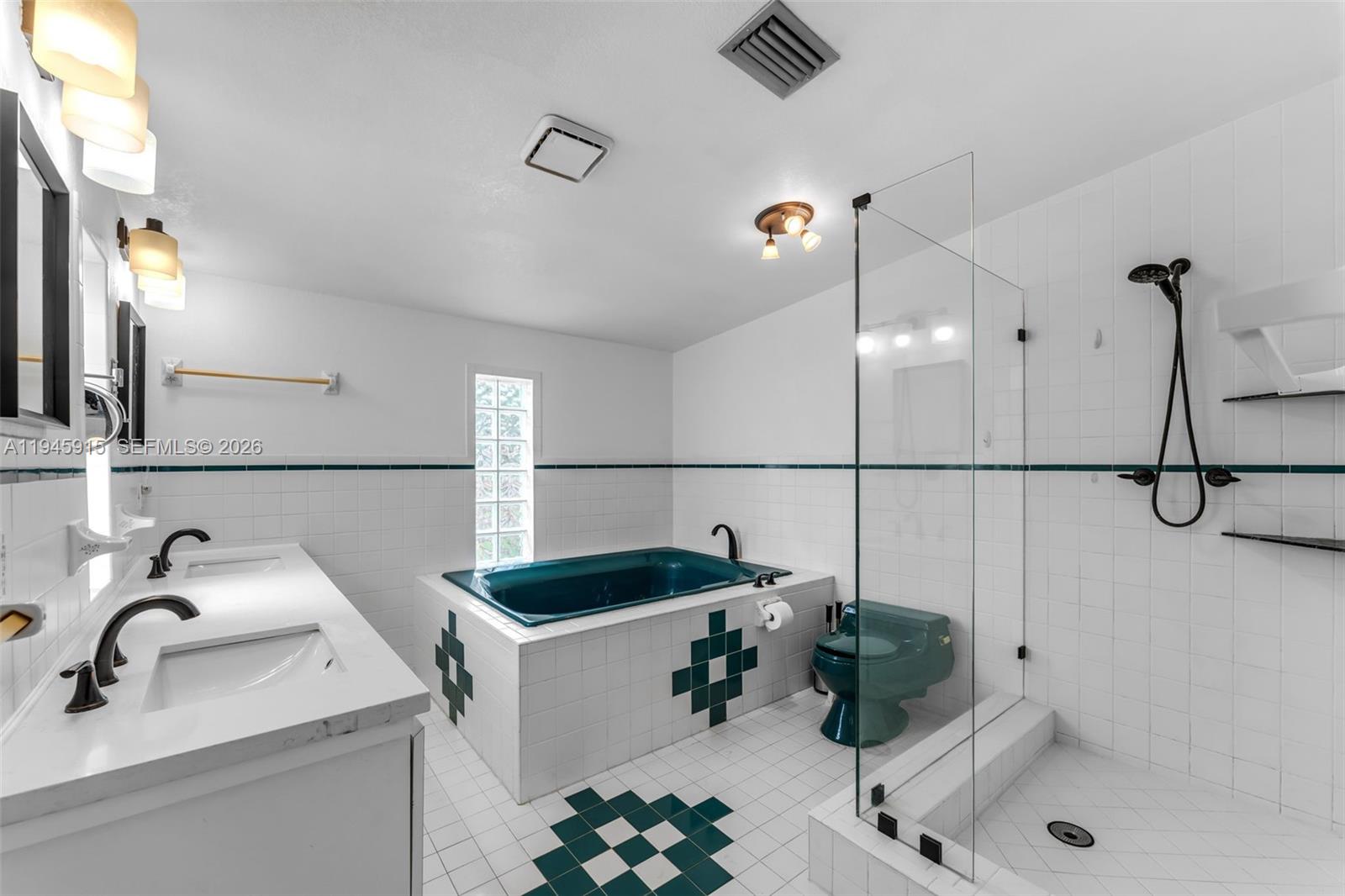 8760 Southwest 191st Street Cutler Bay, FL 33157 - Photo 29 of 46 OVERSIZED PRIMARY BATHROOM