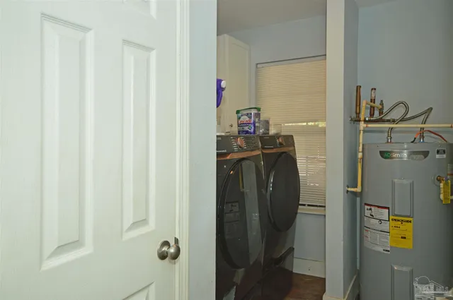 a view of walk in closet