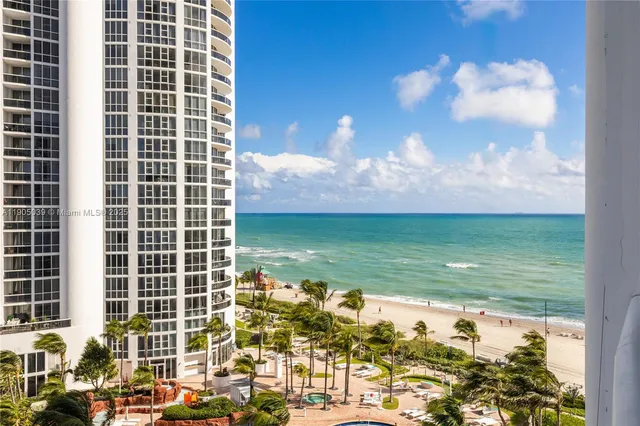 $895,000 | 18101 Collins Avenue, Unit 906, Sunny Isles Beach, FL 33160
