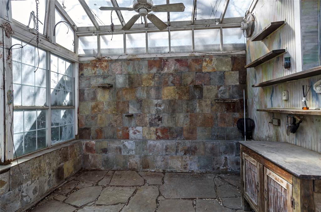 1400 East Shady Grove Road Irving, TX 75060 - Photo 28 of 39 a bathroom with a shower