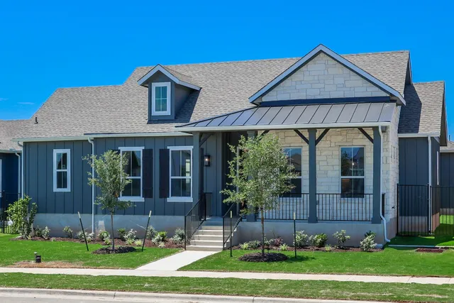 $589,900 | 7409 Boyd Hvn Drive, Austin, TX 78744