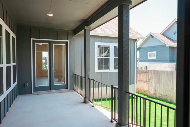 $589,900 | 7409 Boyd Hvn Drive, Austin, TX 78744