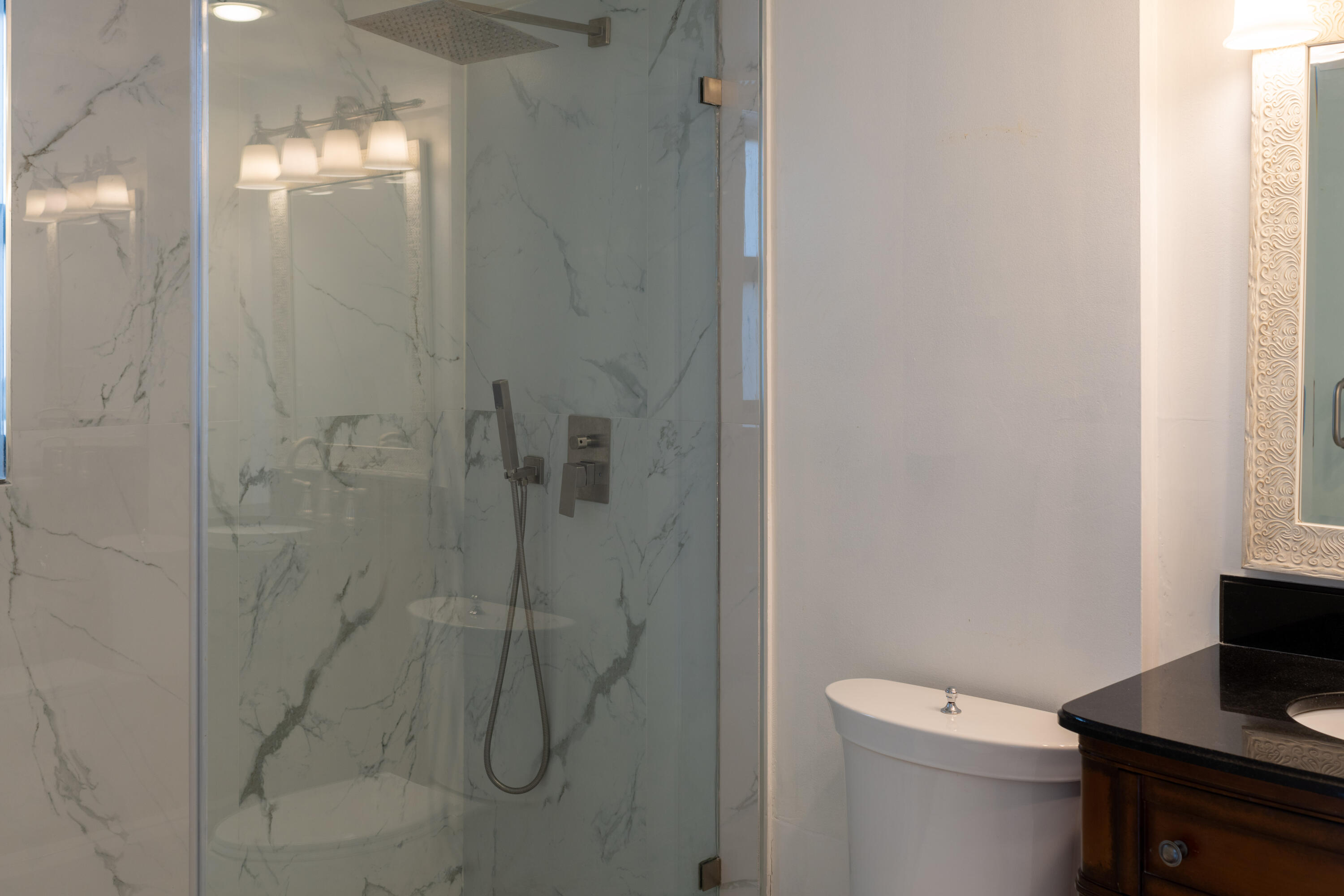 3300 Jaywood Terrace, Unit 1150 Boca Raton, FL 33431 - Photo 16 of 19 Master bedroom bathroom