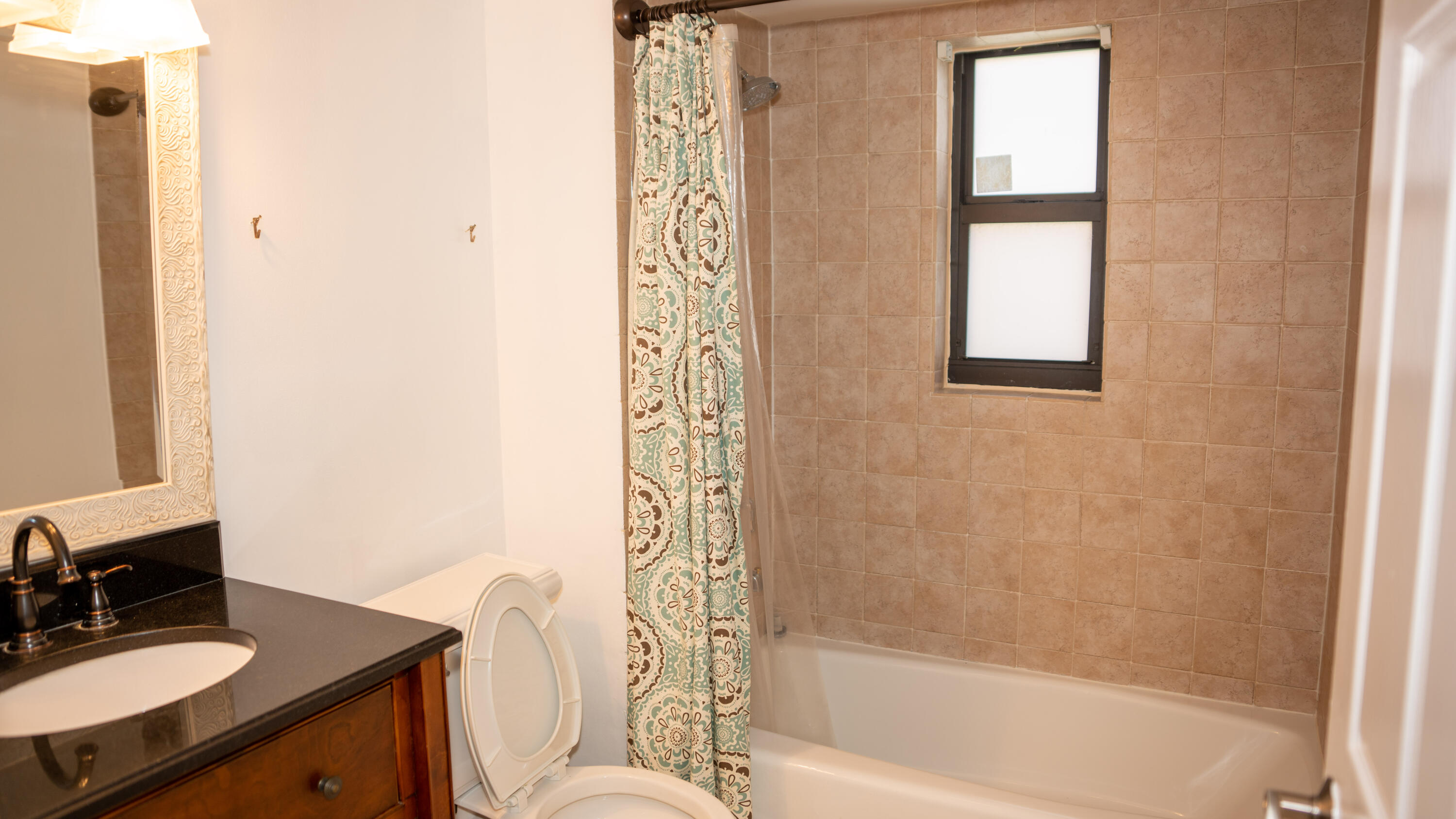 3300 Jaywood Terrace, Unit 1150 Boca Raton, FL 33431 - Photo 19 of 19 Second bathroom