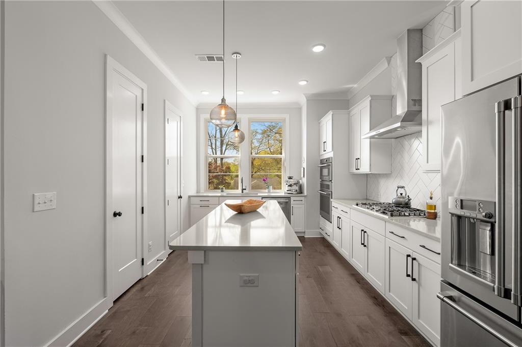 1712 Edgehill Manor Street Northeast Atlanta, GA 30307 - Photo 7 of 27