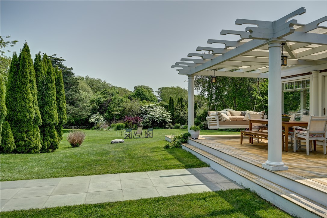 664 3rd Beach Road Middletown, RI 02842 - Photo 12 of 49