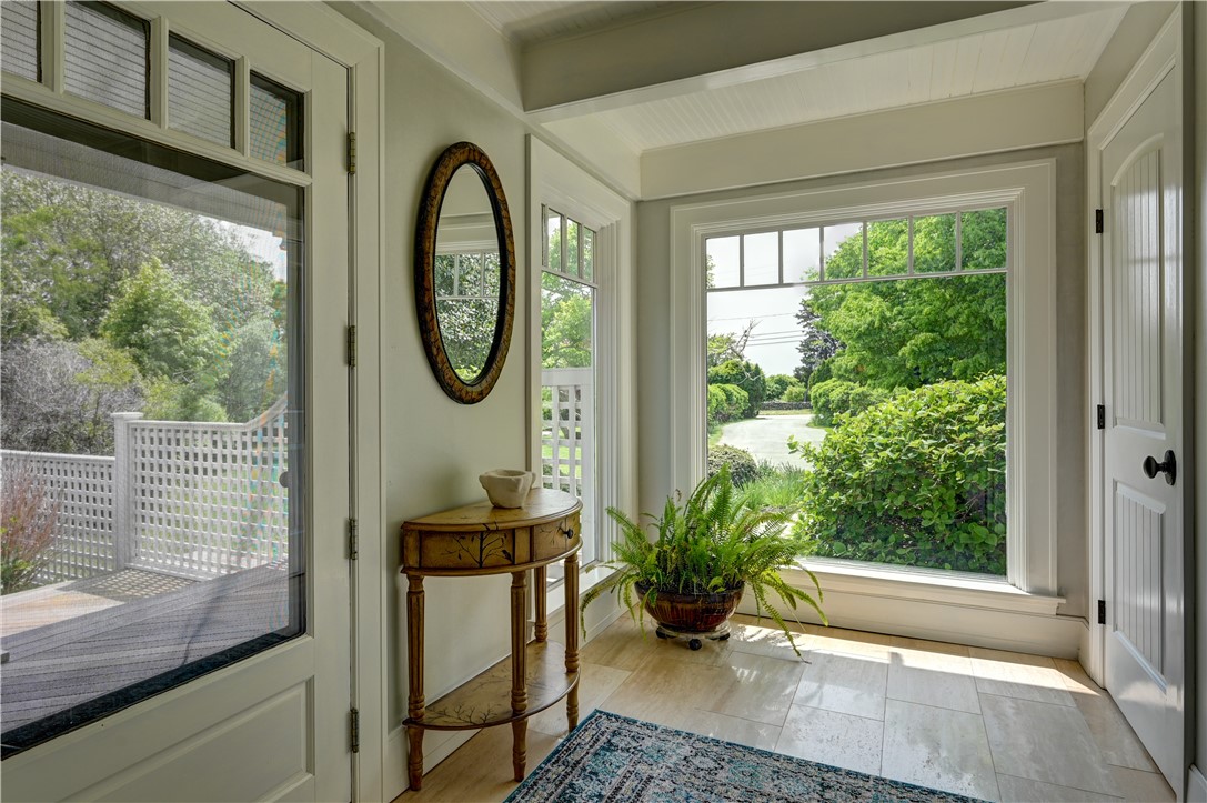 664 3rd Beach Road Middletown, RI 02842 - Photo 14 of 49