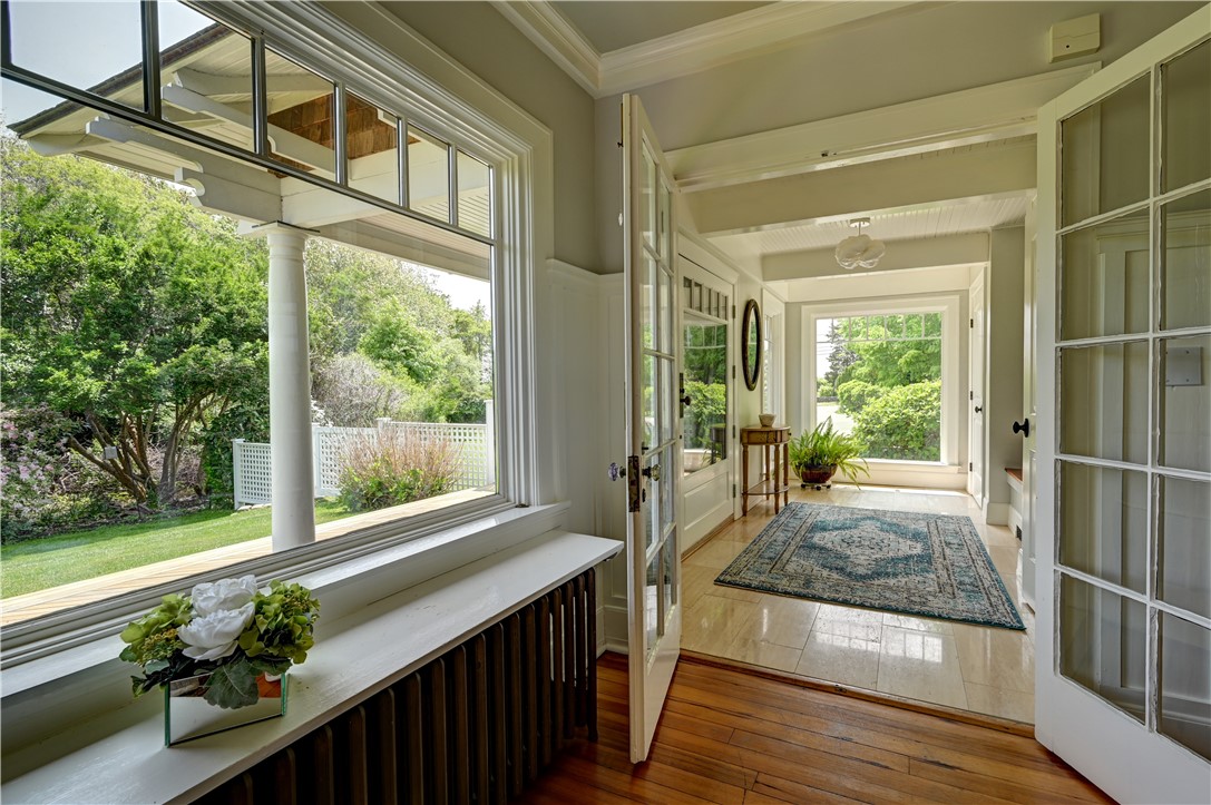 664 3rd Beach Road Middletown, RI 02842 - Photo 15 of 49