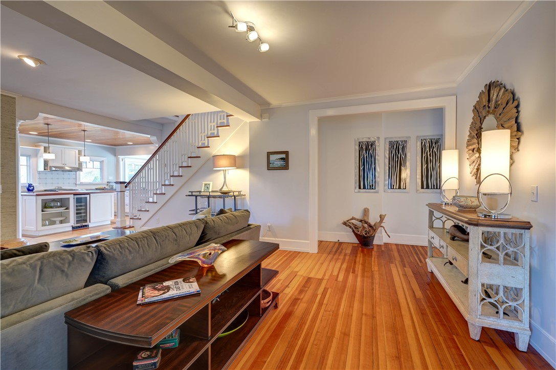 664 3rd Beach Road Middletown, RI 02842 - Photo 25 of 49